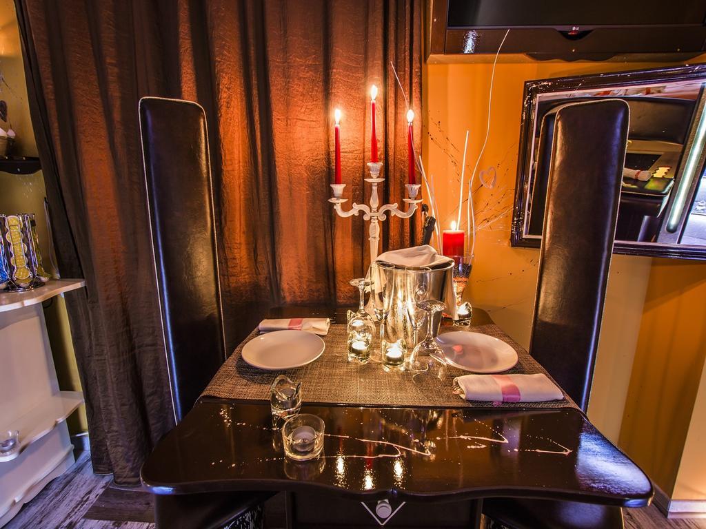 Hotel Butterfly Torre del Lago Puccini Room photo