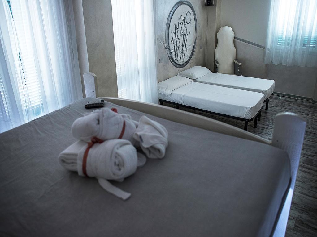 Hotel Butterfly Torre del Lago Puccini Exterior photo